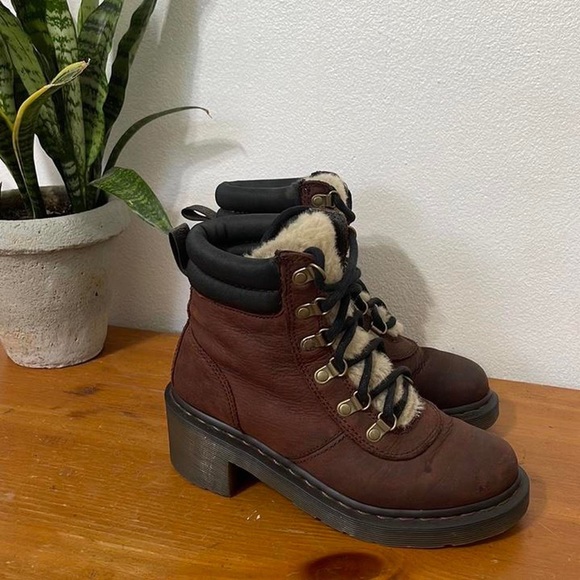 Rare vintage brown heeled dr martens Sylvia boots - Picture 3 of 5